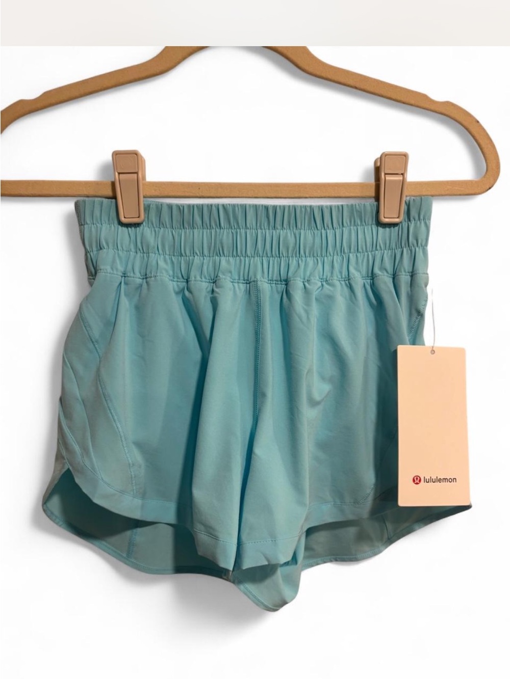 Lululemon Track That High-Rise size 4
Lined Short 3"
Cyan Blue